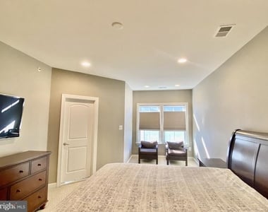 416 Grand Street - Photo Thumbnail 17