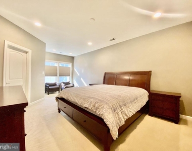 416 Grand Street - Photo Thumbnail 16