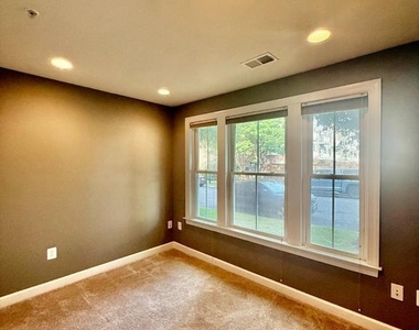 416 Grand Street - Photo Thumbnail 22