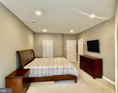 416 Grand Street - Photo Thumbnail 15