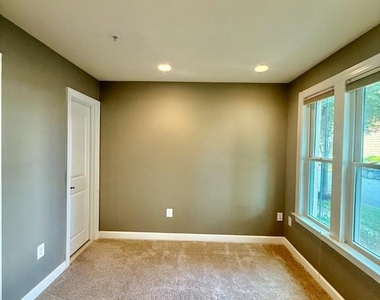 416 Grand Street - Photo Thumbnail 23