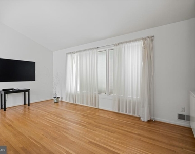 7514 Nevis Road - Photo Thumbnail 5