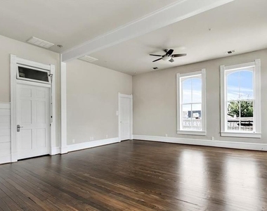 202 N Lbj Dr - Photo Thumbnail 1