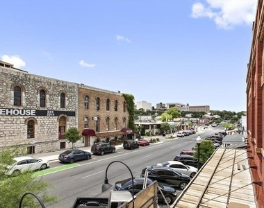 202 N Lbj Dr - Photo Thumbnail 9