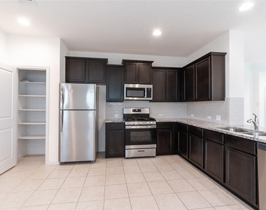 217 Bent Creek Dr - Photo Thumbnail 5