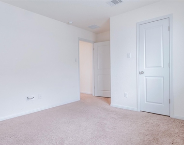 217 Bent Creek Dr - Photo Thumbnail 24
