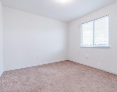 217 Bent Creek Dr - Photo Thumbnail 20