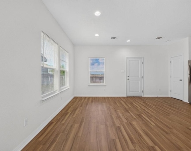 217 Bent Creek Dr - Photo Thumbnail 22