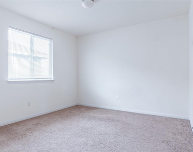 217 Bent Creek Dr - Photo Thumbnail 23