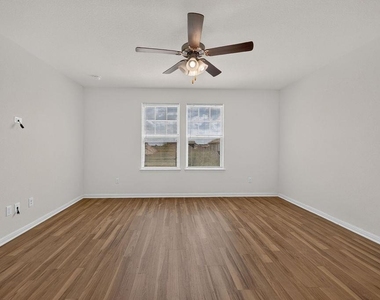 217 Bent Creek Dr - Photo Thumbnail 13