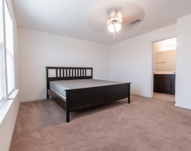 217 Bent Creek Dr - Photo Thumbnail 16