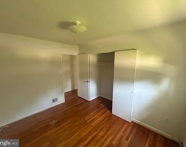 11004 Schuylkill Road - Photo Thumbnail 12