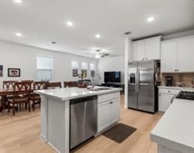 112 Doodle Ln - Photo Thumbnail 11