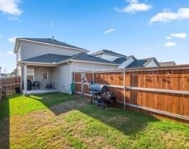112 Doodle Ln - Photo Thumbnail 25