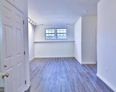 526 Redland Boulevard - Photo Thumbnail 36