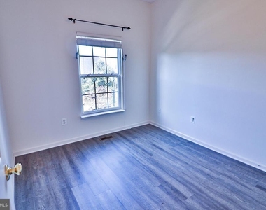 526 Redland Boulevard - Photo Thumbnail 32