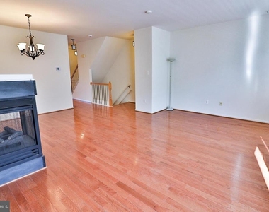 526 Redland Boulevard - Photo Thumbnail 14