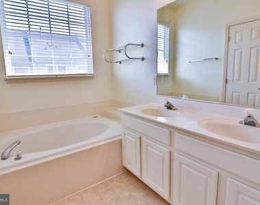 526 Redland Boulevard - Photo Thumbnail 23