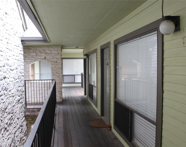 2815 Rio Grande St - Photo Thumbnail 13