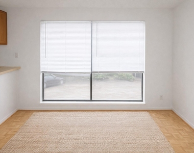 2815 Rio Grande St - Photo Thumbnail 5