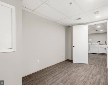 808 E Franklin Avenue - Photo Thumbnail 25