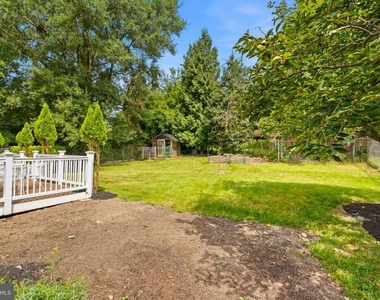 808 E Franklin Avenue - Photo Thumbnail 33