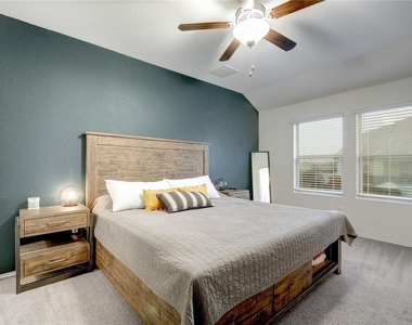15400 Summer Ray Dr - Photo Thumbnail 12