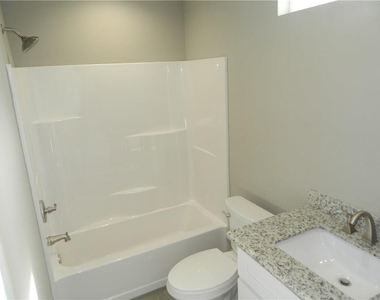 4401 Hank Ave - Photo Thumbnail 6