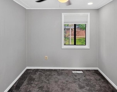 6556 Pennacook Court - Photo Thumbnail 28