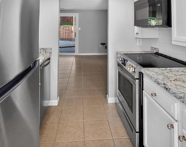 6556 Pennacook Court - Photo Thumbnail 11