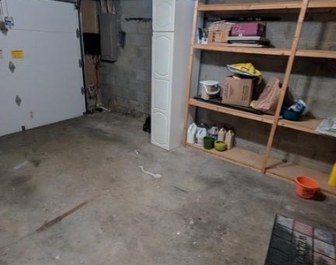 6400 Pound Apple Court - Photo Thumbnail 7