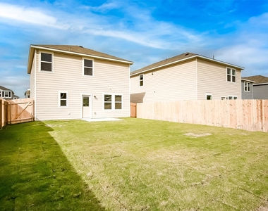 110 Blackbear Dr - Photo Thumbnail 24