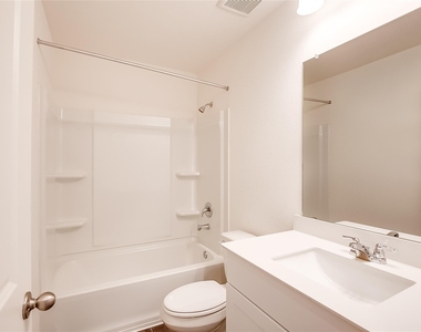 110 Blackbear Dr - Photo Thumbnail 19