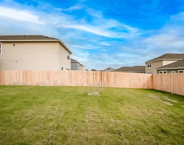 110 Blackbear Dr - Photo Thumbnail 26