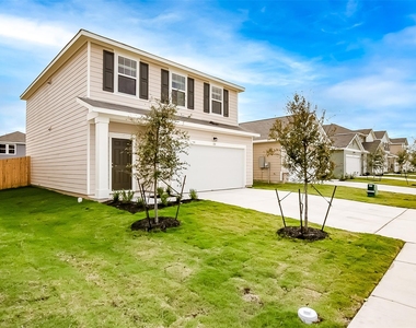 110 Blackbear Dr - Photo Thumbnail 2