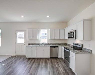110 Blackbear Dr - Photo Thumbnail 9
