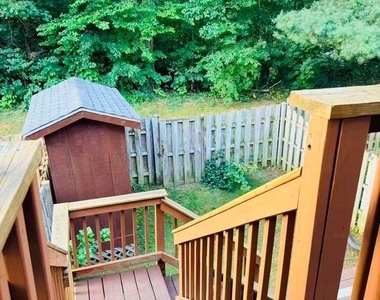 8204 Wellington Place - Photo Thumbnail 29