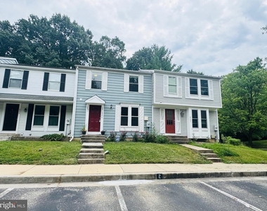 8204 Wellington Place - Photo Thumbnail 2