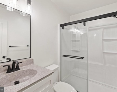 6082 Majors Lane - Photo Thumbnail 19
