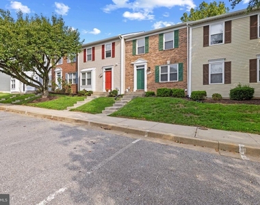 6082 Majors Lane - Photo Thumbnail 2