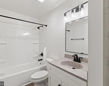 6082 Majors Lane - Photo Thumbnail 20