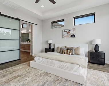 2414 Sunset Vista Cir - Photo Thumbnail 26