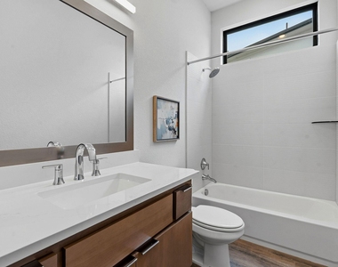 2414 Sunset Vista Cir - Photo Thumbnail 34