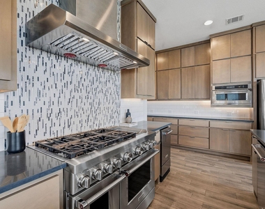 2414 Sunset Vista Cir - Photo Thumbnail 14