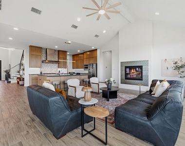2414 Sunset Vista Cir - Photo Thumbnail 9