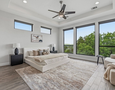 2414 Sunset Vista Cir - Photo Thumbnail 3