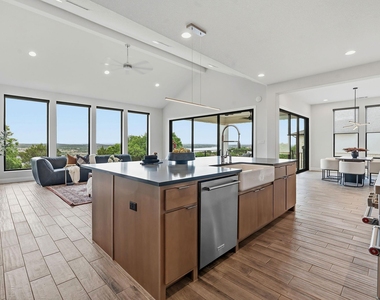 2414 Sunset Vista Cir - Photo Thumbnail 1