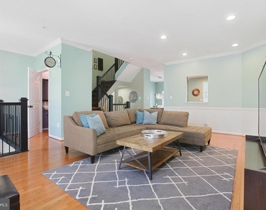 8907 Samuel Joy Way - Photo Thumbnail 1
