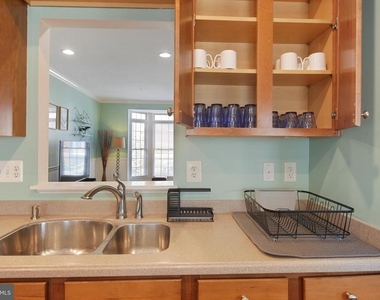 8907 Samuel Joy Way - Photo Thumbnail 7