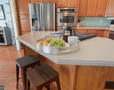 8907 Samuel Joy Way - Photo Thumbnail 10